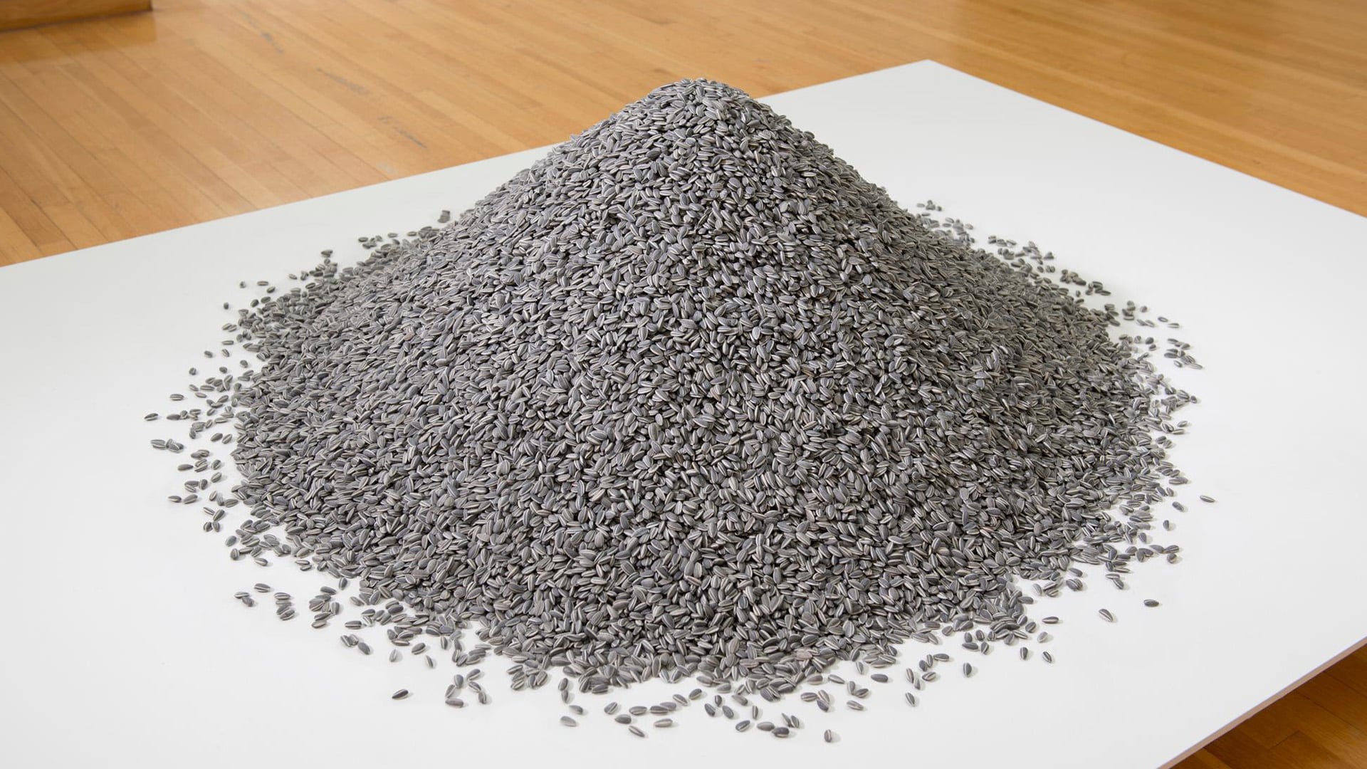 New Exhibition Celebrates Clay and Ceramics Des Moines Art Center