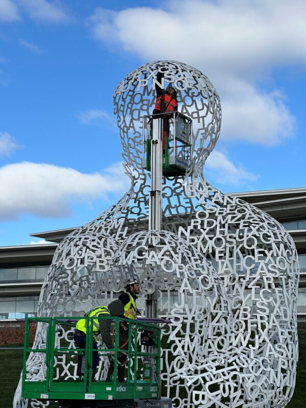 Jaume Plensa's Nomade, being deinstalled in the Pappajohn Sculpture Park in 2025.