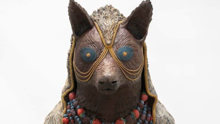 Jeffrey Gibson’s 2025 sculpture "nashoba holba / wayaha / coyote / they are witty and transform themselves in order to guide us."
